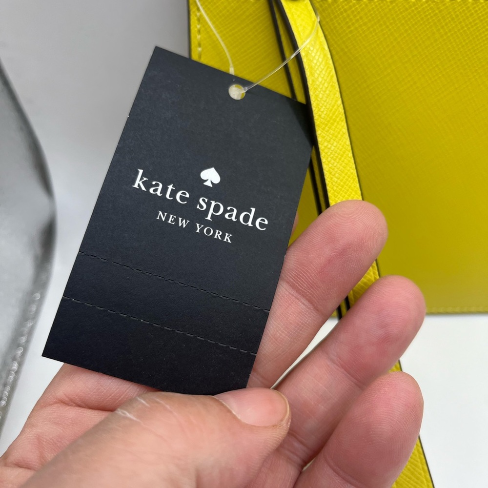 Kate Spade Lucy Medium L-Zip Saffiano Leather Wristlet in Lime Slice KD546 $139 - Picture 6 of 9